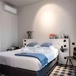 Retreat In The Centre Of Apartment