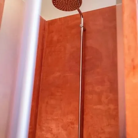 Retreat In The Centre Of * خنت