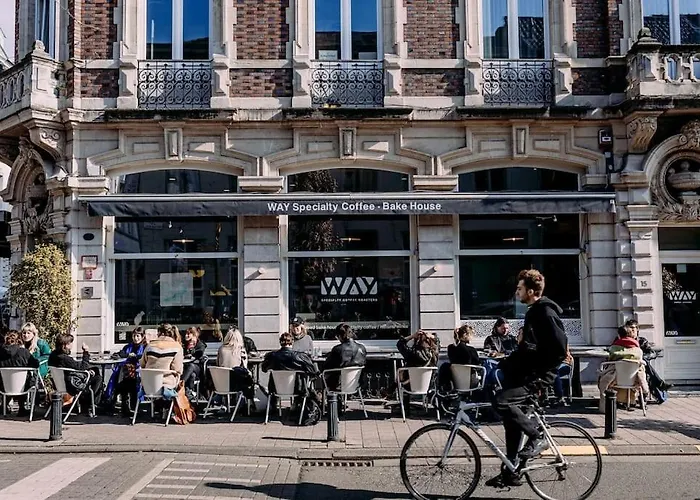 Retreat In The Centre Of